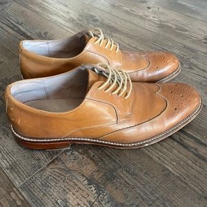 Banana Republic Wingtip Dress Shoes size 11